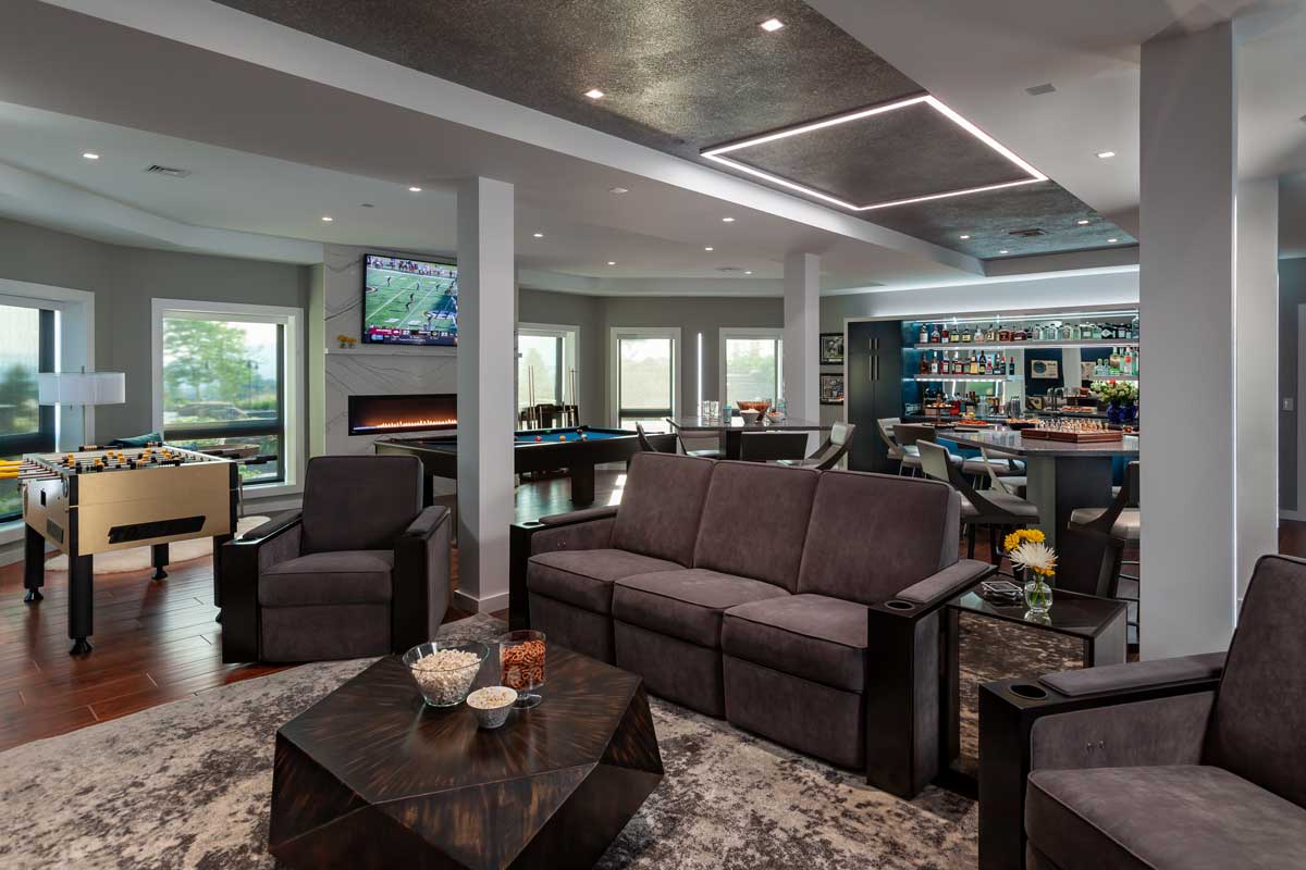 Game Room, Entertainment